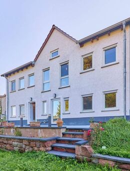 Frisch saniertes Einfamilienhaus in zentraler Stadtlage - Rockenhausen