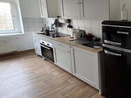 Sanierte Altbauwohnung mit EBK + Wannenbad - Leipzig