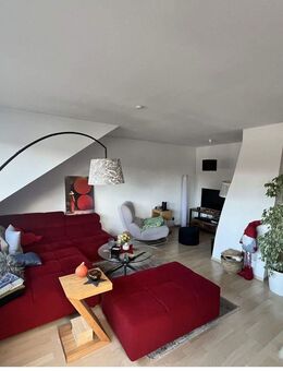 Helle geräumige 4 Zimmer Wohnung in Stöcken inkl. Garage - Penthouse Charakter - Hannover