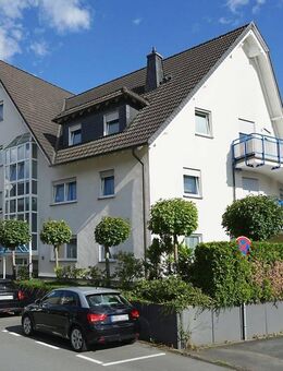 Meschede-Zentrum: Ruhige Maisonette-Wohnung mit Aufzug und Garagenplatz! - Meschede (Kreis- und Hochschulstadt)