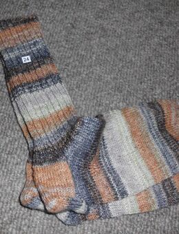 Handgestrickte Socken Gr. 42/43 - Merkelbach