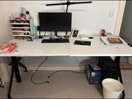 Höhenverstellbarer Schreibtisch STEELCASE (NUR ABHOLUNG) - Nürnberg