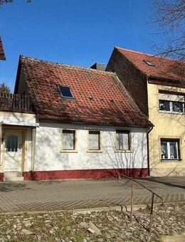 Erwerb durch Zwangsversteigerung - Reihenmittelhaus in Cochstedt - Hecklingen