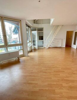 Wohnen mit Weitblick! Stilvolle Maisonettewohnung mit Galerie, Balkon und viel Charme - Wentorf (Hamburg)