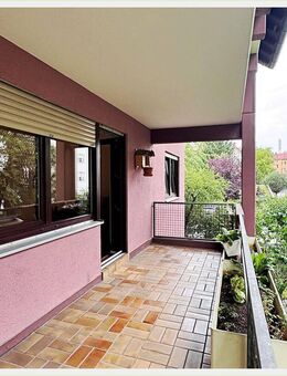 ~~ Mit großem Balkon! 3-Zimmer-Wohnung in ruhiger Lage & in U-Bahn-Nähe! - Nürnberg
