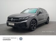 VW Touareg, V6 TDI R-Line, Jahr 2022 - Leverkusen