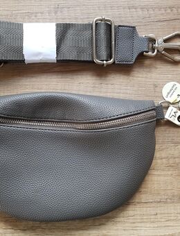 Tasche Umhängetasche Bum Bag Medium Neu VON LAMEZAN - Gachenbach