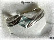 Ring, 925 Silber mit gefassten Aquamarin - Stemmen