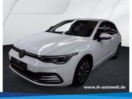 VW Golf, 1.5 TSI VIII Active Plus digitales, Jahr 2022 - Soest