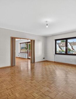 Bezugsfrei! Wohnung mit Südbalkon, Hobbyraum und zusätzlichem Bad im Souterrain - Stutensee