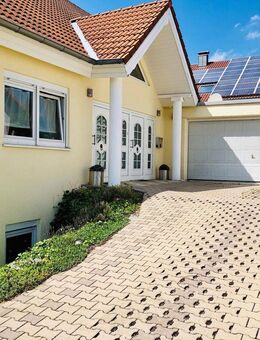 Modernes Haus mit ELW und zusätzlichem Homeoffice-/Gast-Bereich - Friolzheim