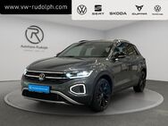 VW T-Roc, 1.5 TSI Style Black Style, Jahr 2023 - Oelsnitz (Erzgebirge)