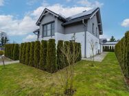 Modernes Einfamilienhaus mit 10kW PV Anlage und Waermepumpe - Zirchow