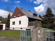 Idyllische Zweifamilienhaus in ruhiger Lage in Feilitzsch - Feilitzsch