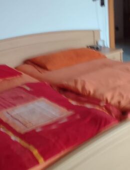 Schlafzimmer günstig in Offenbach am Main zu verkaufen - Offenbach (Main)