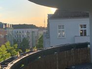 Fhain: Boxhagener Str: 3-Zi-Neubau-Whg, 5. OG, BALKON + Terrasse, 90 m² (LEER ab APRIL) zu VERKAUFEN - Berlin