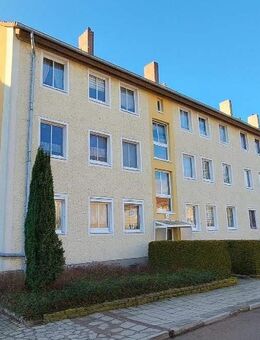 Gemütliche 2-Zimmer-Eigentumswohnung mit Balkon, EBK und Wannenbad in ruhiger Lage von Burg bei Magdeburg - Burg (Sachsen-Anhalt)