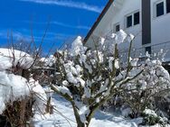 ?? Exklusives Niedrigenergie-Haus mit Einliegerwohnung und Naturpool in wunderschöner, ruhiger Lage - Lauchheim