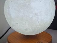 Schwebender Mond / Fliegender Mond mit Licht Deko – wie neu - Tuttlingen
