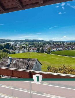 Bezugsfreies 1-2-Familienhaus mit traumhaftem Fernblick bis zum Bodensee in ruhiger Lage am Ortsrand - Uhldingen-Mühlhofen