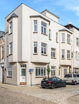 Attraktives Mehrfamilienhaus mit drei vermieteten Einheiten im beliebten Steintor - Bremen