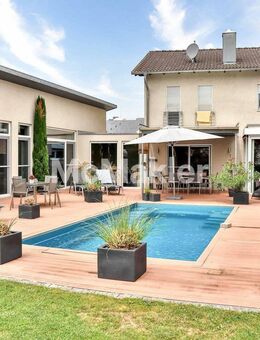 Luxus Einfamilienhaus mit Business-Bereich/Einliegerwohnung, Garage, Carport, Sauna, Pool u.v.m - Steinmauern