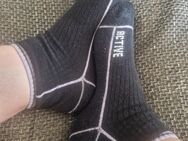 Stinkende verschwitzte Socken - Coburg