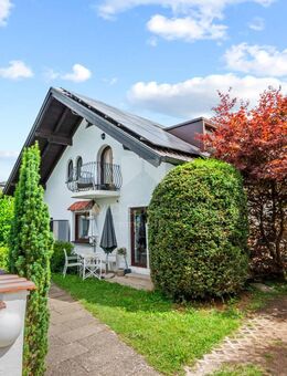 Energieeffizient und modernisiert - DHH mit einzigartiger Architektur - München