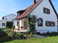 Klein aber fein: Sanierungsbedürftiges EFH mit sonnigem Grundstück in Ergoldsbach - Ergoldsbach