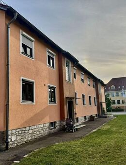 Sofort wohlfühlen: 2-Zimmer Wohnung mit Garage in Citylage - Maxhütte-Haidhof