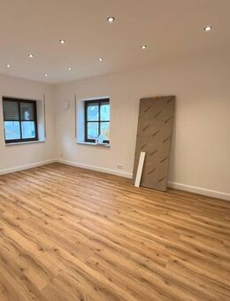 Erstbezug nach Sanierung! 2 Zimmerwohnung im Herzen von Steppach/Neusäß! - Neusäß