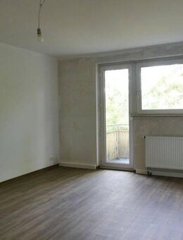 ?Schöne 3-Zimmer-Wohnung mit Tageslichtbad und Balkon in Hanau-Großauheim zu vermieten - Hanau (Brüder-Grimm-Stadt)