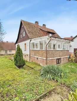 Freistehendes Einfamilienhaus in familienfreundlicher Lage von Neuhof OT Hattenhof - Neuhof (Hessen)