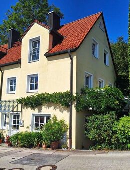 **Natur pur** Ansprechende DHH mit Terrasse, Balkon und moderner EBK in Freising (S1) - Freising
