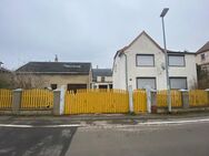 Einfamilienhaus mit separatem Haus und großem Nebengelass in Großdalzig / Zwenkau zu verkaufen - Zwenkau