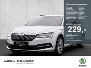 Skoda Superb, 2.0 TDI Combi Ambition, Jahr 2024 - Düsseldorf