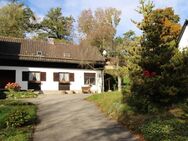 Im Dornröschenschlaf : Idyllisches Grundstück mit Altbestand zur Sanierung / für Neubauprojekt - Ebersberg