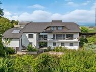 Herausragende Unternehmervilla mit tollem Entwicklungspotenzial über den Dächern Ansbachs - Ansbach