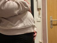 Schwangere bietet Erotik Chat - Essen Zentrum