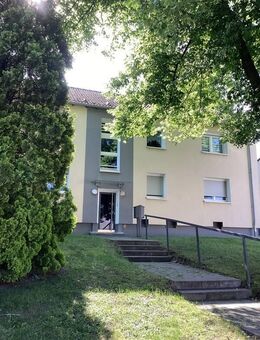 Überruhr-Holthausen: Schöne 3-Zi.-Whg. in ruhiger und grüner Lage - Essen
