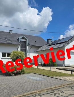 Luxuriöses Einfamilienhaus mit Einliegerwohnung und Doppelgarage Nähe LUX-TR-BIT ! - Eisenach (Rheinland-Pfalz)
