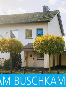 Reihenendhaus mit Einfamilienhaus-Charakter! Idealer Grundriss, Carport und Garage - Bielefeld