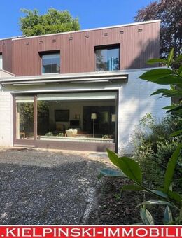 Ruhiges EndRH mit gr. Vollkeller + Einzelgarage am Waldpark Marienhöhe in Blankenese - Hamburg