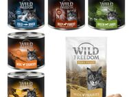 Wild Freedom Kombi-Paket: Adult Nassfutter + Filet Snacks - 24 x 200 g Mixpaket 1 (Huhn, Seelachs, Lamm, Kaninchen, Wild) + 3 x 100 g Hühnerfilet