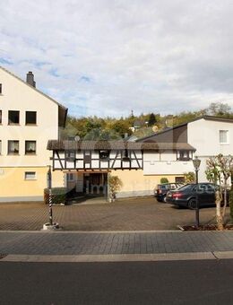 Investitionsobjekt mit 6 WE und 2 GE! - Sailauf