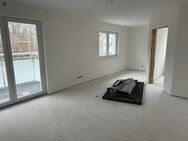 Neubau 2 Zimmer OG Wohnung mit Balkon, Keller und Tiefgarage - Schmiechen