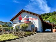 Gepflegtes Einfamilienhaus mit idyllischem Ausblick in Schleich a. d. Mosel - Schleich