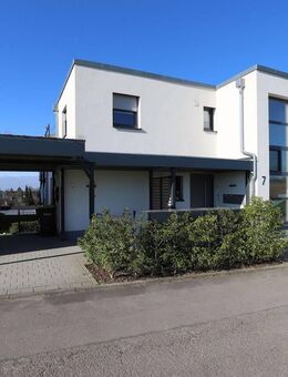 Traumhafte Terrassenwohnung in Heitersheim in Hanglage - Heitersheim