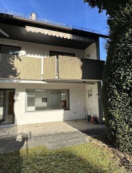 * Reiheneckhaus in toller Randlage von Schlösslesfeld * - Ludwigsburg