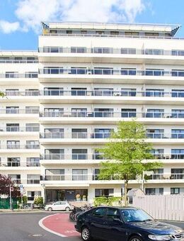 Exklusive 6 Zimmer Wohnung mit Blick auf den Rhein - Düsseldorf
